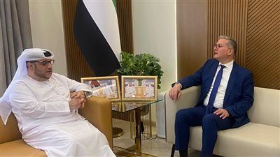 وزير البترول يبحث مع مدير الديوان الأميري بالفجيرة تعزيز مجالات التعاون المشترك - الخليج الان