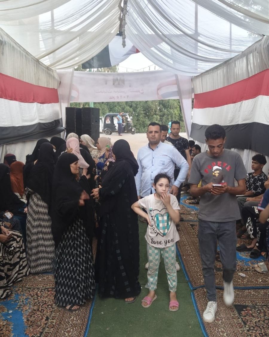 استمرار توافد الناخبين في منشأة القناطر بمحافظة الجيزة قبل إغلاق باب التصويت - الخليج الان