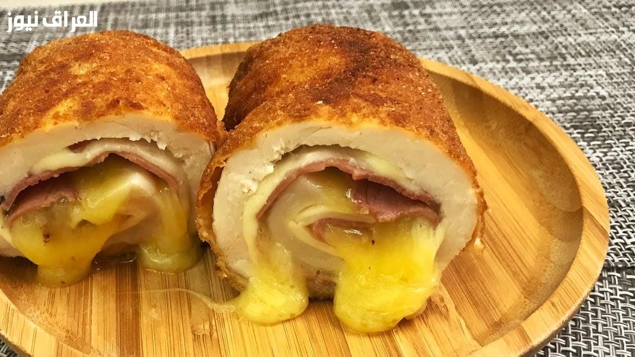 طبق يجنن.. طريقة عمل الكوردن بلو بحشوة جبن تذوب بعناية