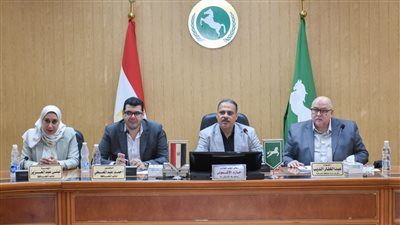 محافظ الشرقية يترأس غرفة العمليات الرئيسية ويتابع سير انتظام اليوم الثاني لانتخابات مجلس الشيوخ - الخليج الان