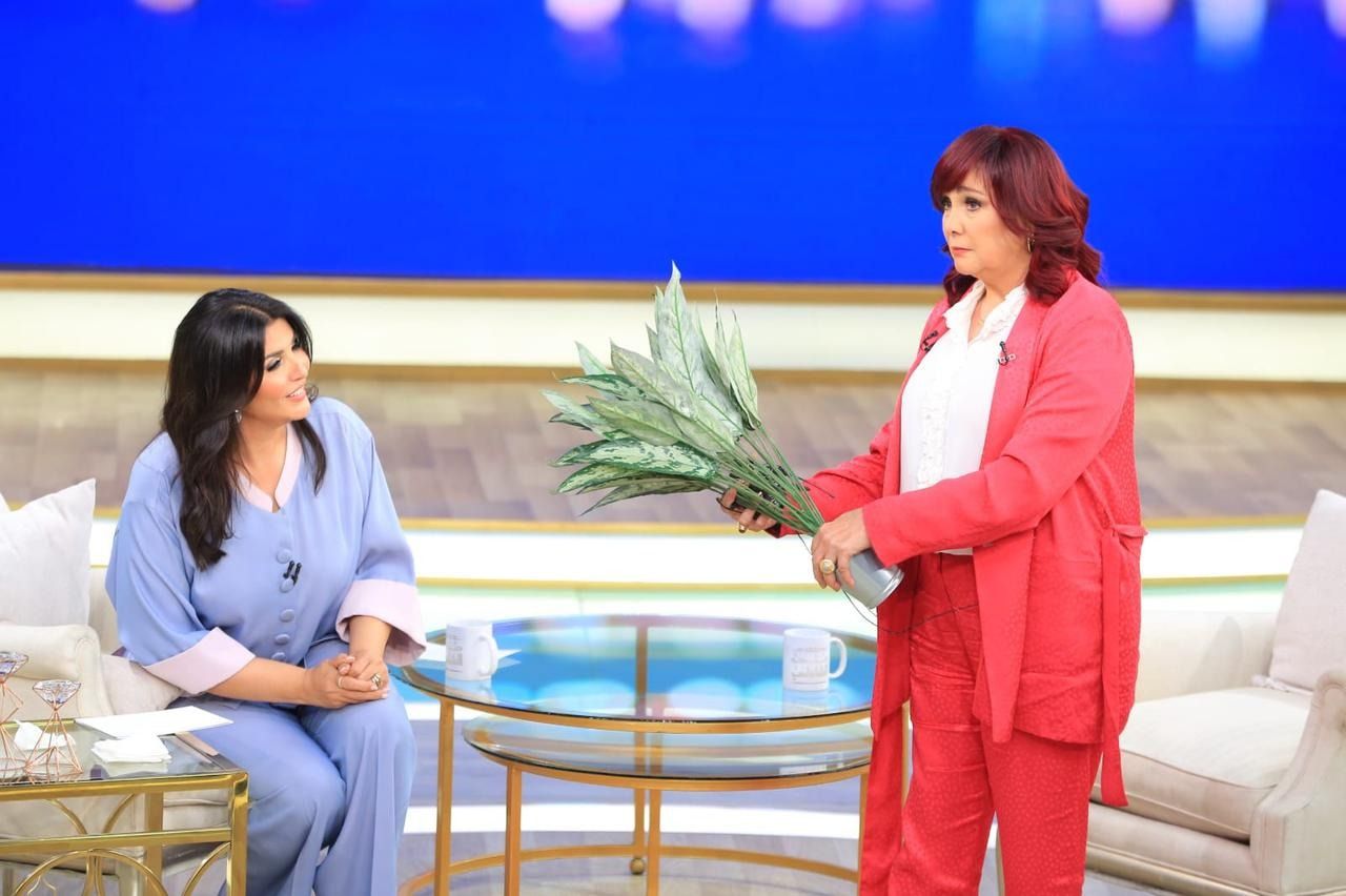 الجمعة المقبلة.. شيرين في ضيافة معكم منى الشاذلي - الخليج الان