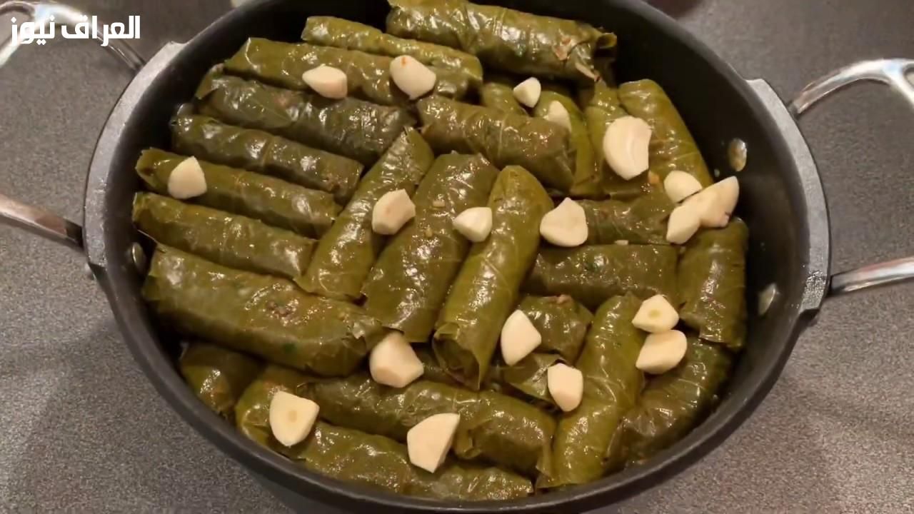 ورق عنب متبّل.. عمل دولمه عراقية بالمقادير يُقدَّم بفخر الشرق
