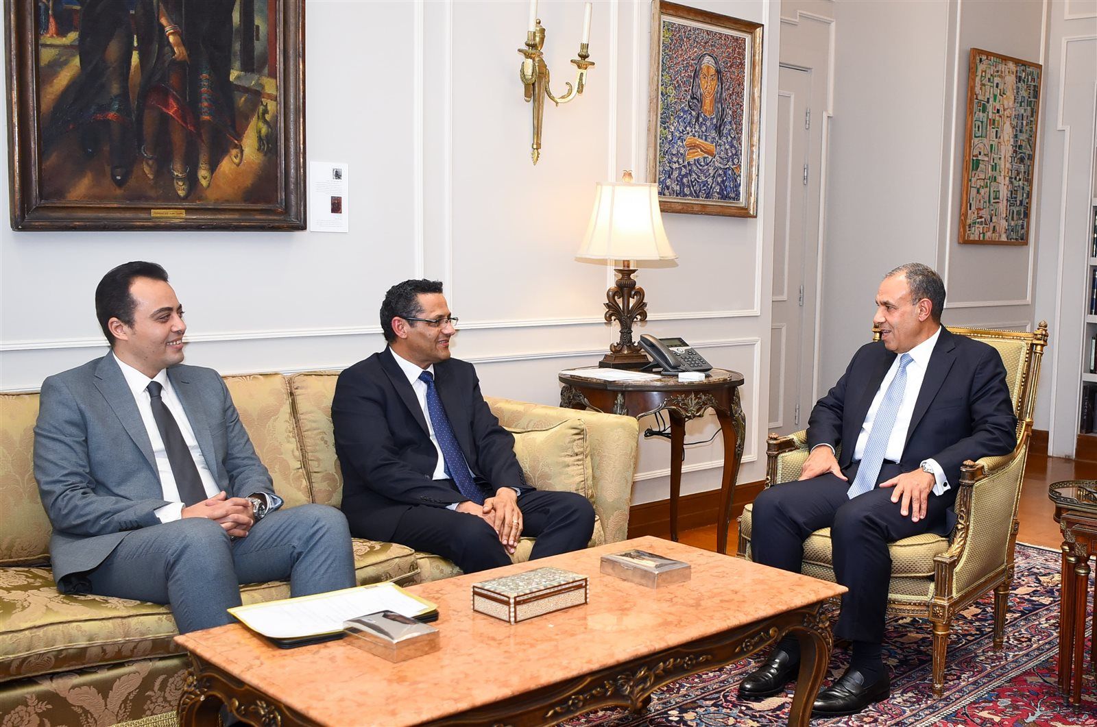 وزير الخارجية: نقدر دور النقابة وجموع الصحفيين في الدفاع عن القضايا والمصالح الوطنية وتنوير الرأى العام - الخليج الان