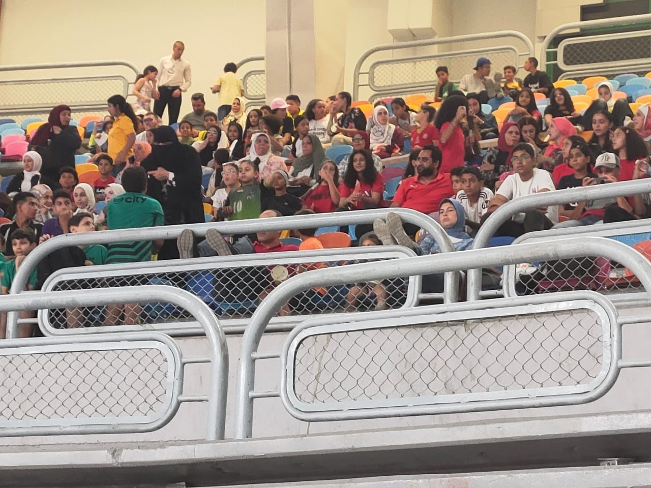 دعم جماهيري كبير لمنتخب اليد أمام كوريا في افتتاح بطولة العالم لليد تحت 19 عامًا - الخليج الان