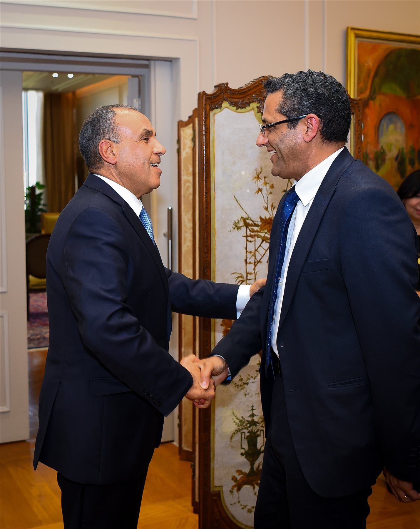 وزير الخارجية: نقدر دور النقابة وجموع الصحفيين في الدفاع عن القضايا والمصالح الوطنية وتنوير الرأى العام - الخليج الان