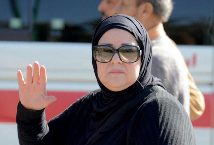 في ذكرى وفاتها.. تصريحات مؤثرة لـ دلال عبد العزيز عن الموت والعزاءات: كانوا بيسموني عزا عبد العزيز - الخليج الان