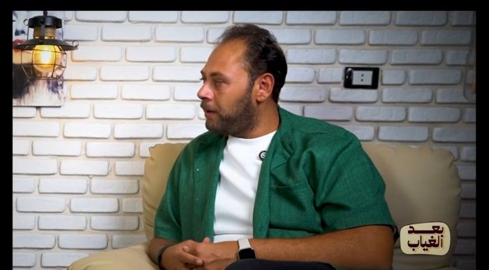 محمد علي رزق لـ يارا أحمد: مفيش فرحة كاملة بعد وفاة والدي.. ولسه بدور عليه وسط الناس - الخليج الان