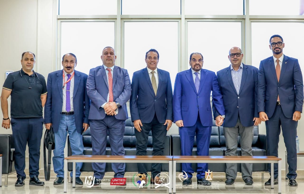 ياسر إدريس يشهد البطولة العربية للجودو ومطيع يكرمه بدرع الاتحاد - الخليج الان