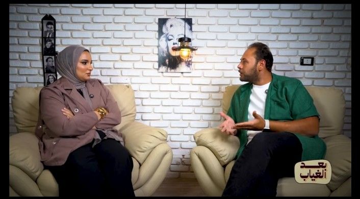 محمد علي رزق لـ يارا أحمد: مفيش فرحة كاملة بعد وفاة والدي.. ولسه بدور عليه وسط الناس - الخليج الان