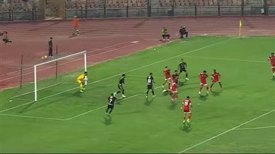 التعادل السلبي يسيطر على منتصف الشوط الأول لمباراة الأهلي ومودرن سبورت بالدوري - الخليج الان