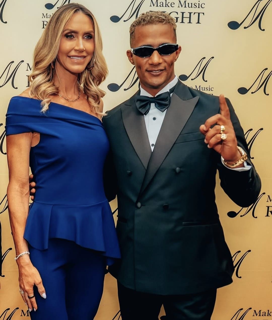 محمد رمضان يلتقي بـ لارا ترامب.. ويعلق: بتقدر الموسيقى العربية الإفريقية - الخليج الان