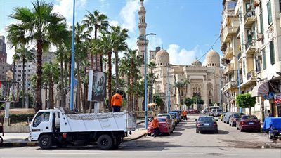 وزيرة التنمية المحلية تؤكد: صحة عمال النظافة أولوية.. وإجراءات مشددة لحمايتهم من مخاطر الإجهاد الحراري - الخليج الان