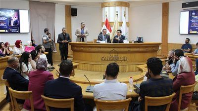 وزير الثقافة يفتتح فعاليات مبادرة "القوة في شبابنا 2" بحوار مفتوح مع الشباب|تفاصيل - الخليج الان