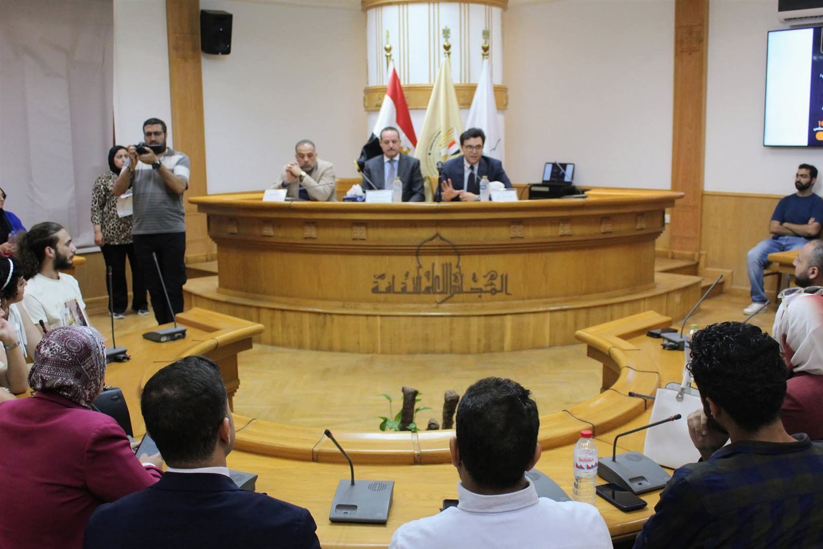 وزير الثقافة يفتتح فعاليات مبادرة "القوة في شبابنا 2" بحوار مفتوح مع الشباب|تفاصيل - الخليج الان