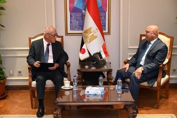 كامل الوزير يستقبل السفير الياباني بالقاهرة لمتابعة الموقف التنفيذي للمشروعات المشتركة وبحث التعاون المستقبلي|تفاصيل - الخليج الان