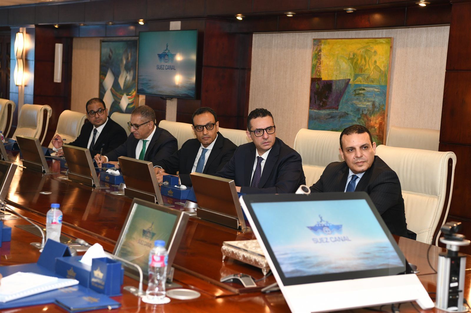 الفريق أسامة ربيع يلتقي رئيس التمثيل التجاري المصري لبحث سبل التعاون المشترك في مجال التسويق الخارجي|تفاصيل - الخليج الان