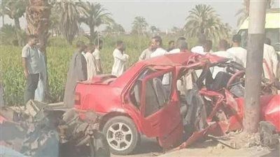 مصرع مسن وإصابة نجلة في حادث تصادم ملاكي مع توتوك في العدوة بالمنيا - الخليج الان