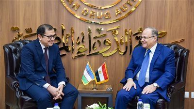 رئيس هيئة الدواء المصرية يستقبل السفير الأوزبكي لبحث سبل التعاون وتوسيع أسواق الدواء - الخليج الان