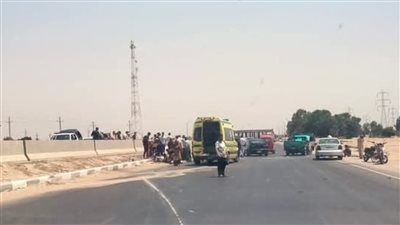 بالأسماء.. مصرع عاملة وإصابة 20 آخرين في انقـ ـلاب سيارة ربع نقل بالإسماعيلية - الخليج الان