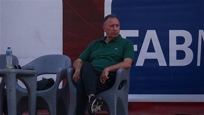 بحضور الخطيب.. الأهلي ينهي استعداداته لمواجهة فاركو غدًا بالدوري (صور) - الخليج الان