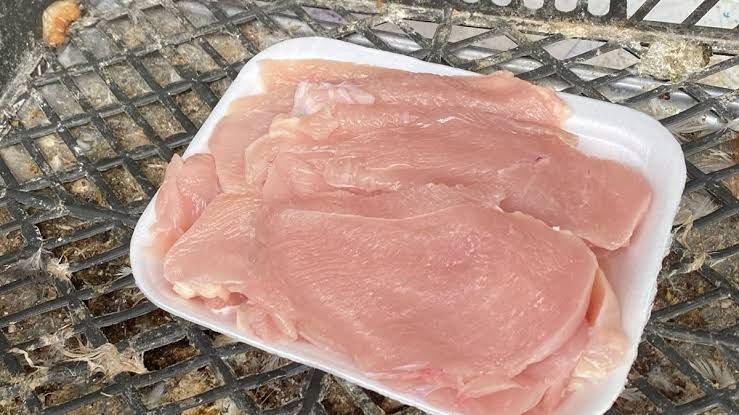 من قلب السوق كيلو البانيه بكام.. سعر الفراخ البيضاء اليوم الخميس 14 أغسطس ولا يفوتك سعر كرتونة البيض والبانيه