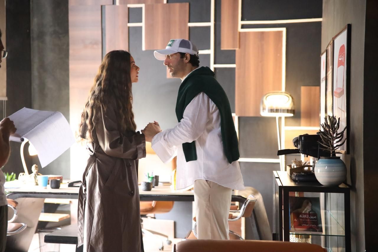 هناد مهنا تكتشف خيانة زوجها مع أقرب صديقاتها.. أحداث صادمة في الحلقة الأولى من بتوقيت 2028 - الخليج الان