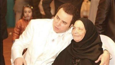 وفاة والدة الفنان صبحي خليل.. تعرف على موعد الجنازة - الخليج الان