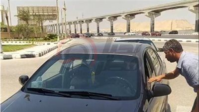 أبرزهم يسري نصر الله وباسم سمرة.. نجوم الفن في جنازة تيمور تيمور - الخليج الان