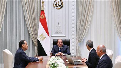 الرئيس السيسي يطلع على تقرير شامل حول خطط تطوير شبكات الاتصالات - الخليج الان