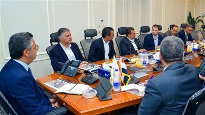 مشروع قومي لتعزيز الأمن الغذائي: وزير التموين يتابع مستودع الأقصر الاستراتيجي - الخليج الان