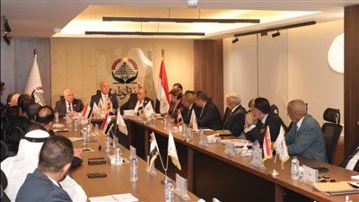 الجزار في اجتماعه مع أمناء محافظات حزب "الجبهة الوطنية": الفرص متساوية في الترشح لانتخابات النواب.. والشفافية تحكم الاختيار - الخليج الان