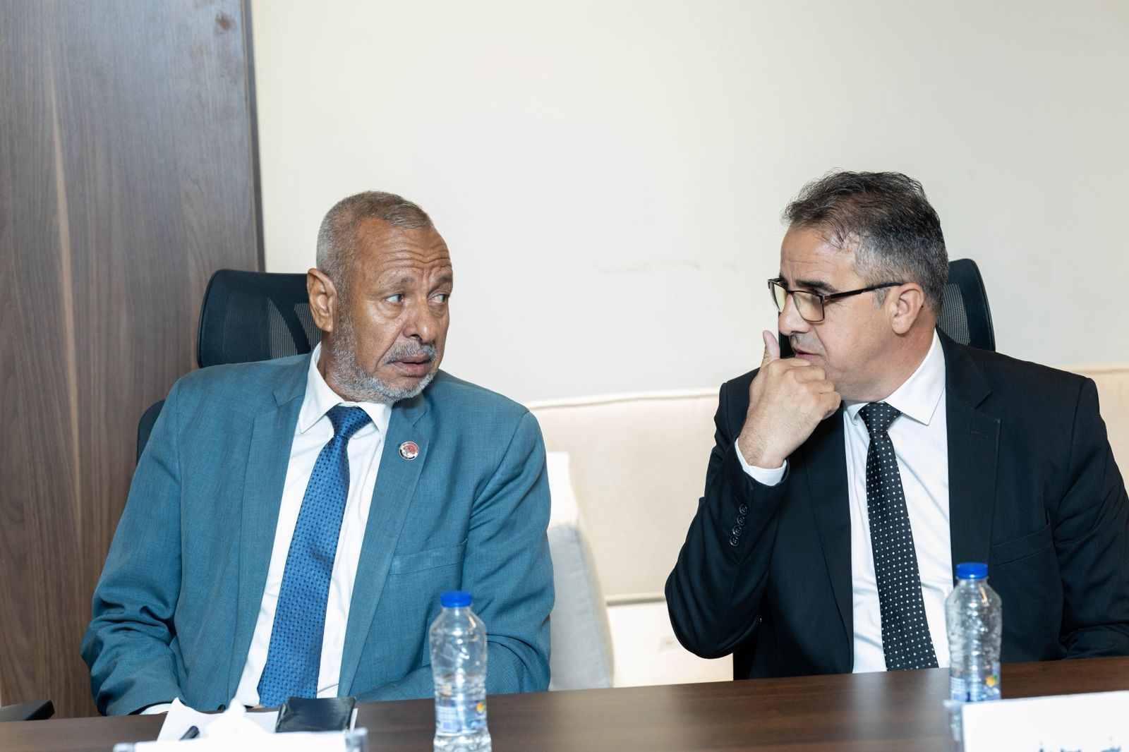 الجزار في اجتماعه مع أمناء محافظات حزب "الجبهة الوطنية": الفرص متساوية في الترشح لانتخابات النواب.. والشفافية تحكم الاختيار - الخليج الان