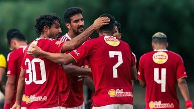 بدون راحة.. الأهلي يواصل تدريباته الجماعية استعداداً لمواجهة غزل المحلة فى الدوري - الخليج الان