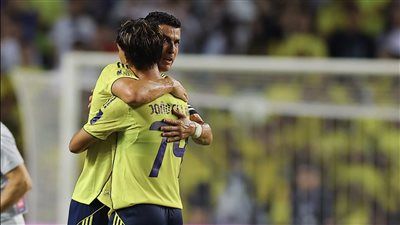 ساديو ماني يُسجل ويُطرد وجواو فيليكس يقود النصر لنهائي كأس السوبر السعودي على حساب الاتحاد (1/2) - الخليج الان