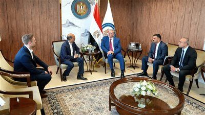 البترول: تستعد لتنفيذ برنامج مسح وحصر جيولوجى كامل على مستوى الجمهورية - الخليج الان