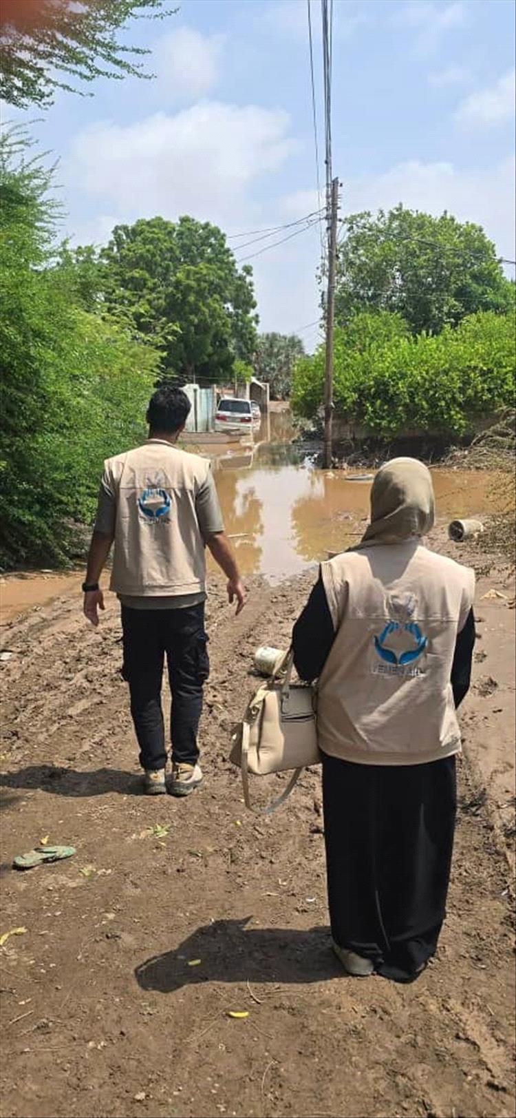 فريق يستطلع الاحتياجات العاجلة للأسر المتضررة والمساهمة في توجيه الاستجابة