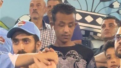 محمد حمودة ..قصة صبي فاقد للبصر في مدرجات المحلة يتوقع التعادل أمام الأهلي - الخليج الان