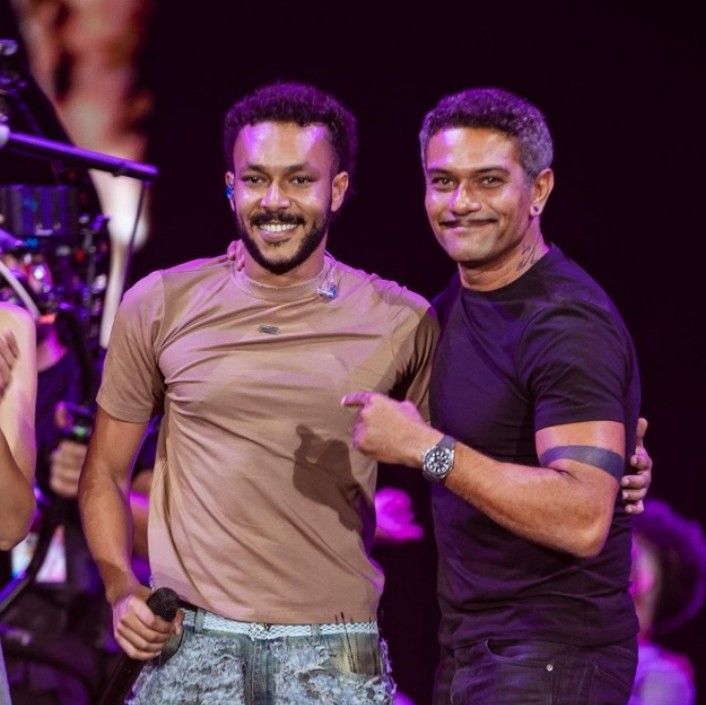 بعد إثارته الجدل.. سر ظهور آسر ياسين بالتاتو والحلق في حفل ويجز بالعلمين - الخليج الان