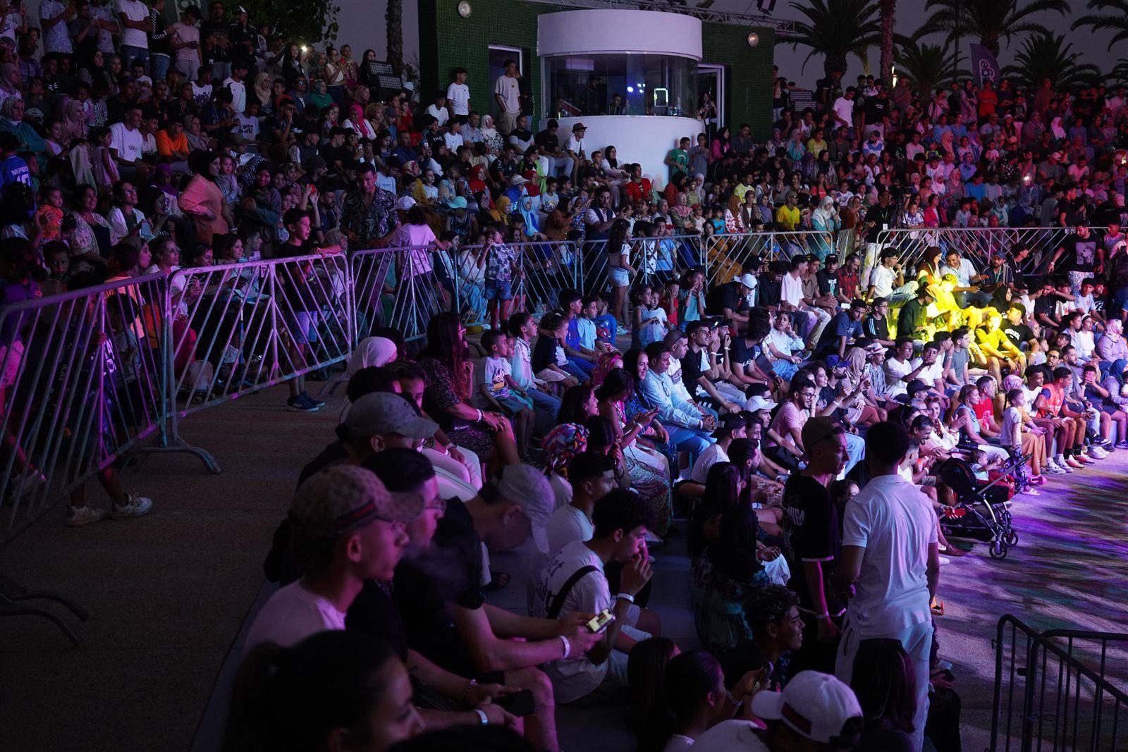 على مدار 4 أيام.. انطلاق مهرجان موسيقى الشباب يوفيست بعشرين حفل غنائي - الخليج الان