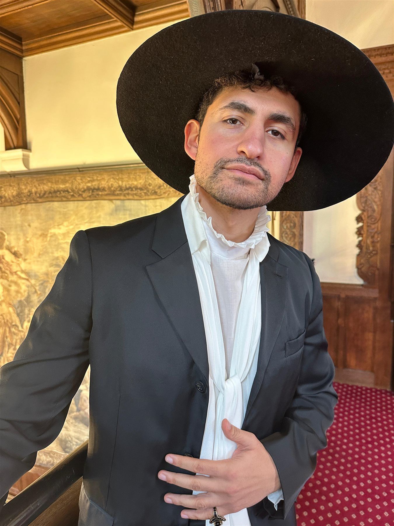 انطلاق الإعلان الرسمي لفيلم 100Nights of Hero بطولة أمير المصري تمهيدًًا لعرضه في فينيسا - الخليج الان