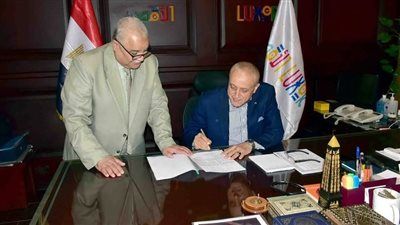 محافظ الأقصر يعتمد تنسيق المرحلة الثالثة للقبول بالثانوية العامة ونتيجة الدور الثاني للشهادة الإعدادية - الخليج الان