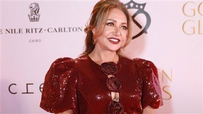 ليلى علوي تحيي ذكرى وفاة والدتها: ربتنا على الأخلاق والدين واتعلمت القرآن عشانا - الخليج الان