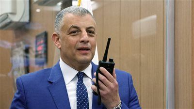 محافظ الإسماعيلية يتابع فتح المقرات الانتخابية في اليوم الأول من جولة الإعادة لانتخابات مجلس الشيوخ ٢٠٢٥ - الخليج الان