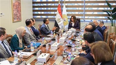 وزيرة التنمية المحلية والقائم بأعمال وزير البيئة تبحث مع وفد برنامج الأمم المتحدة " الهابيتات" مجالات التعاون على مستوى الإدارة المحلية والبيئة - الخليج الان