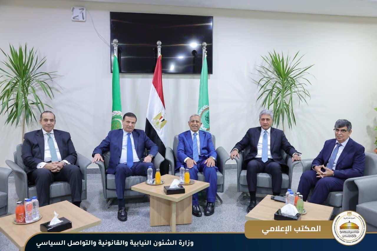 المستشار محمود فوزي يحضر حفل تخرج دفعة جديدة من خريجي الأكاديمية العربية للعلوم والتكنولوجيا والنقل البحري بمدينة العلمين - الخليج الان