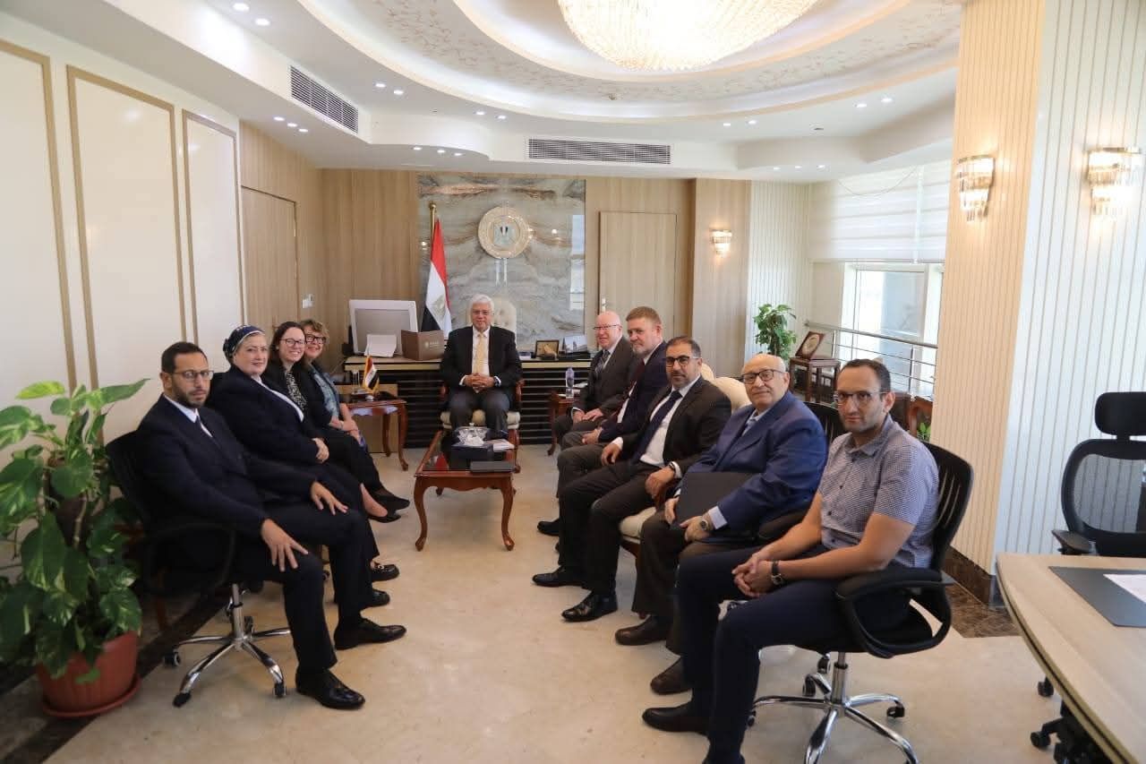 وزير التعليم العالي يبحث آليات تعزيز التعاون مع وفدي جامعة أدنبرة نابيير وجامعة كوين مارجريت - الخليج الان