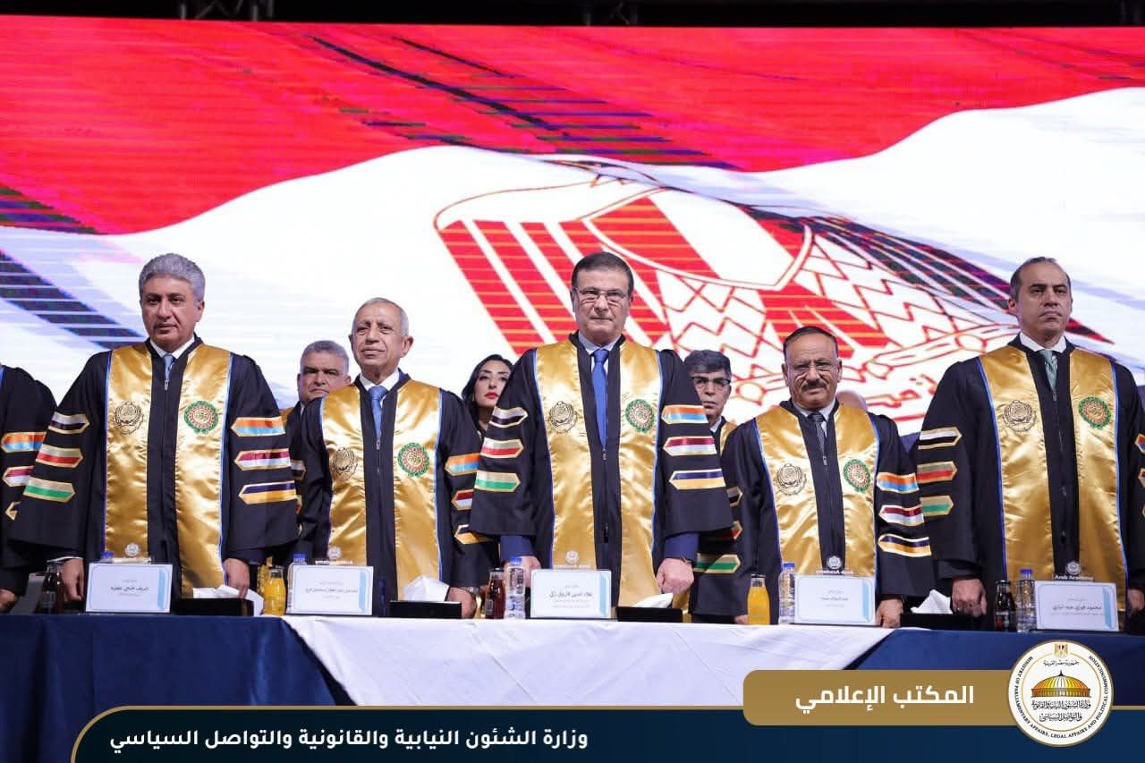 المستشار محمود فوزي يحضر حفل تخرج دفعة جديدة من خريجي الأكاديمية العربية للعلوم والتكنولوجيا والنقل البحري بمدينة العلمين - الخليج الان