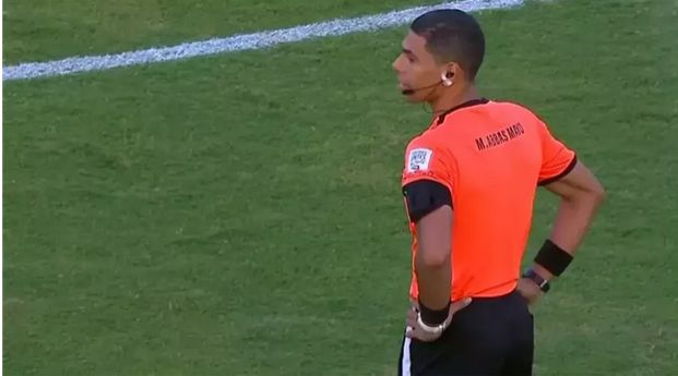 إيقاف الحكم محمد عباس قابيل بسبب مباراة كهرباء الإسماعيلية وسموحة - الخليج الان