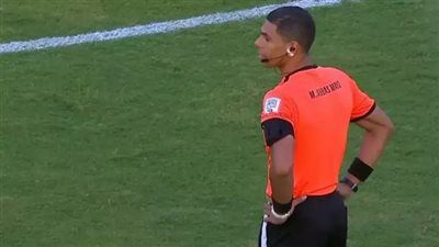 إيقاف الحكم محمد عباس قابيل بسبب مباراة كهرباء الإسماعيلية وسموحة - الخليج الان