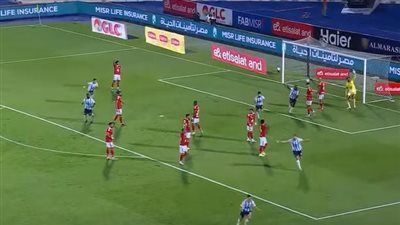 الدوري المصري الممتاز: وليد الكرتي يسجل الهدف الأول لبيراميدز في مرمى الأهلي في الدقيقة الرابعة - الخليج الان